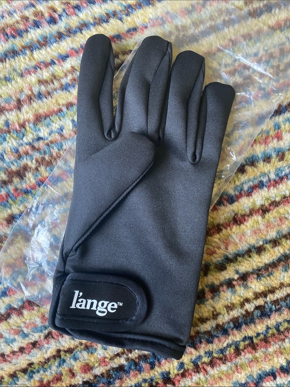 Lange Black Great Protectant Glove (for using hair tools)